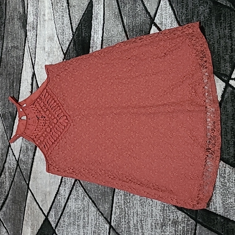 VANITY LACE SUMMER DRESS